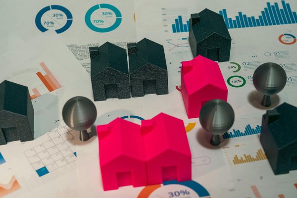 What Are the Latest UK Health Trends and How Do They Impact Public Policy?